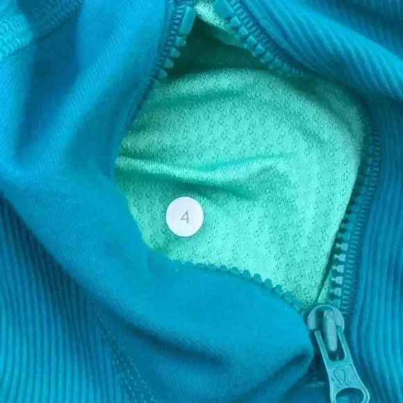 Lululemon Stride Jacket II Oasis River Rock Blue Released 2010 Women's size  4 - Picture 14 of 16